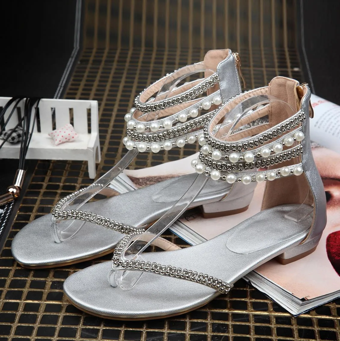 Beading Rhinestone Thong Women's Flat Flops Sandals