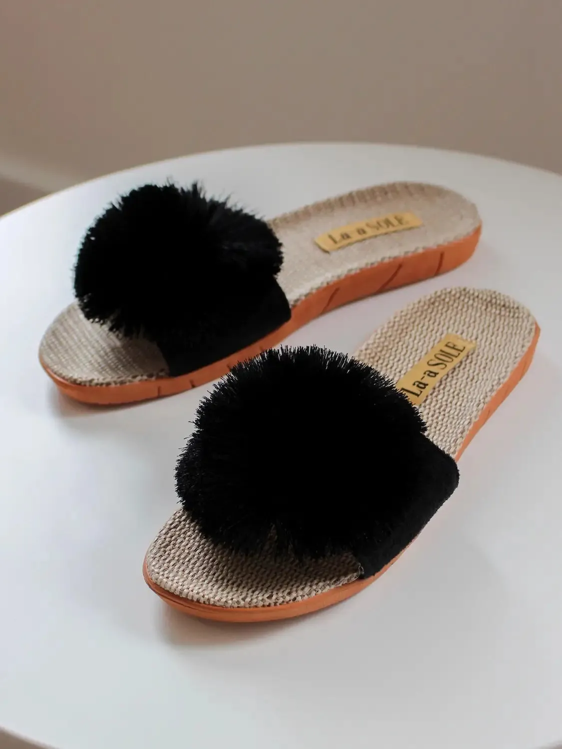 Pom Pom Slides