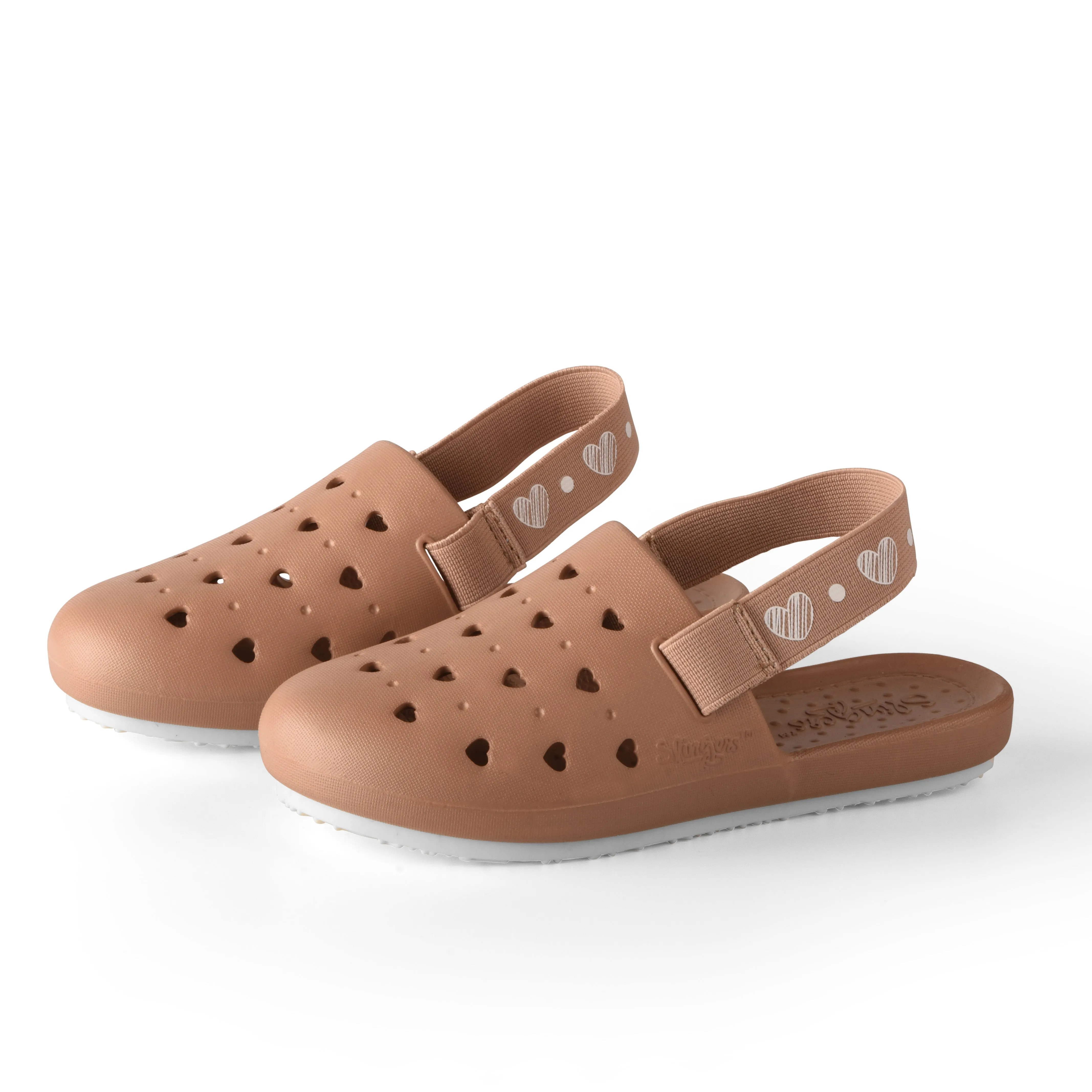 TAN HEARTS JUVENILE SLINGERS  <span style="font-size: 12px; font-weight: normal;"><br> Kids water sandal <br> *Runs true to size compared to EU sizing</span>>